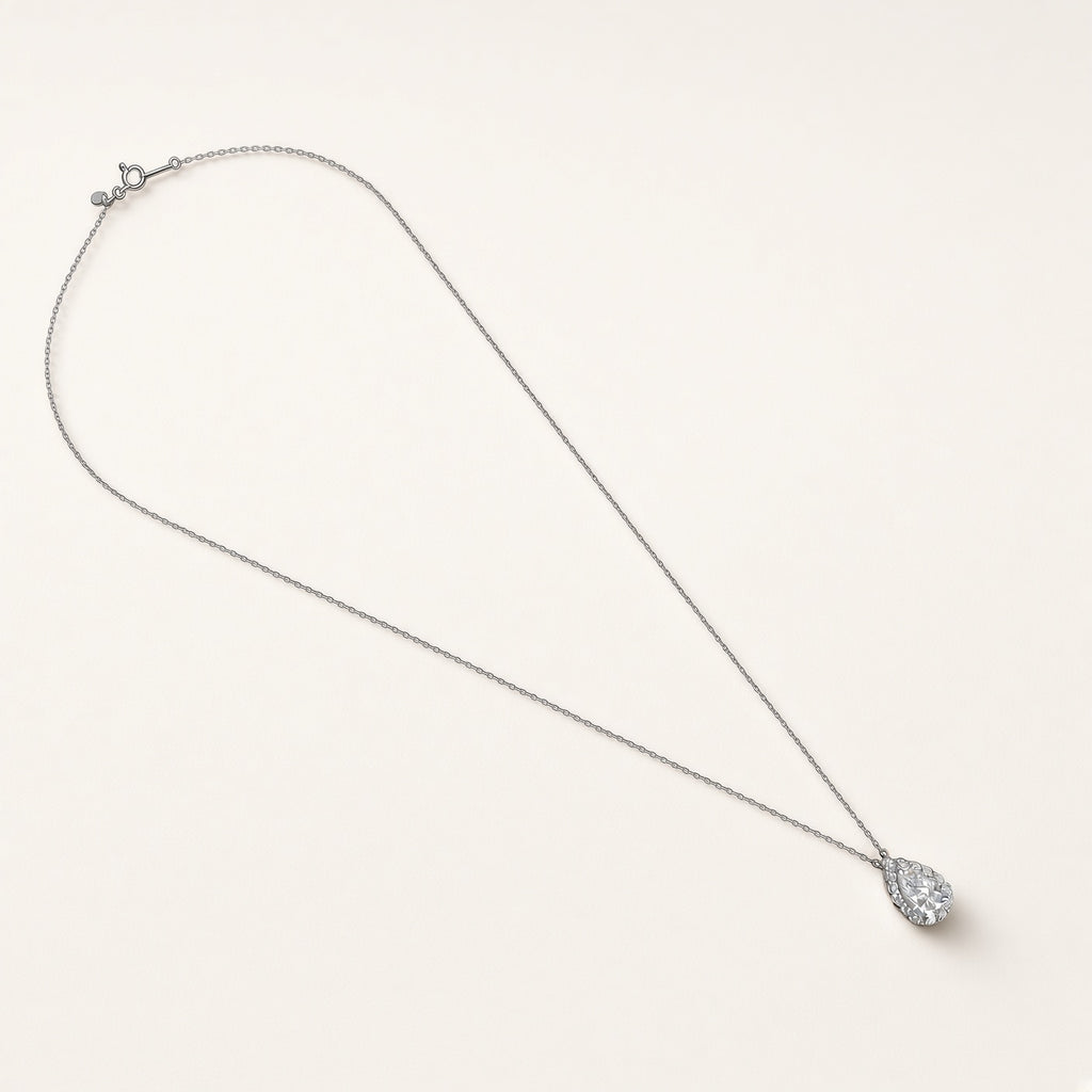 Pt850 ペアシェイプダイヤモンドネックレス 計1.20ct(0.902ct / 0.30ct)