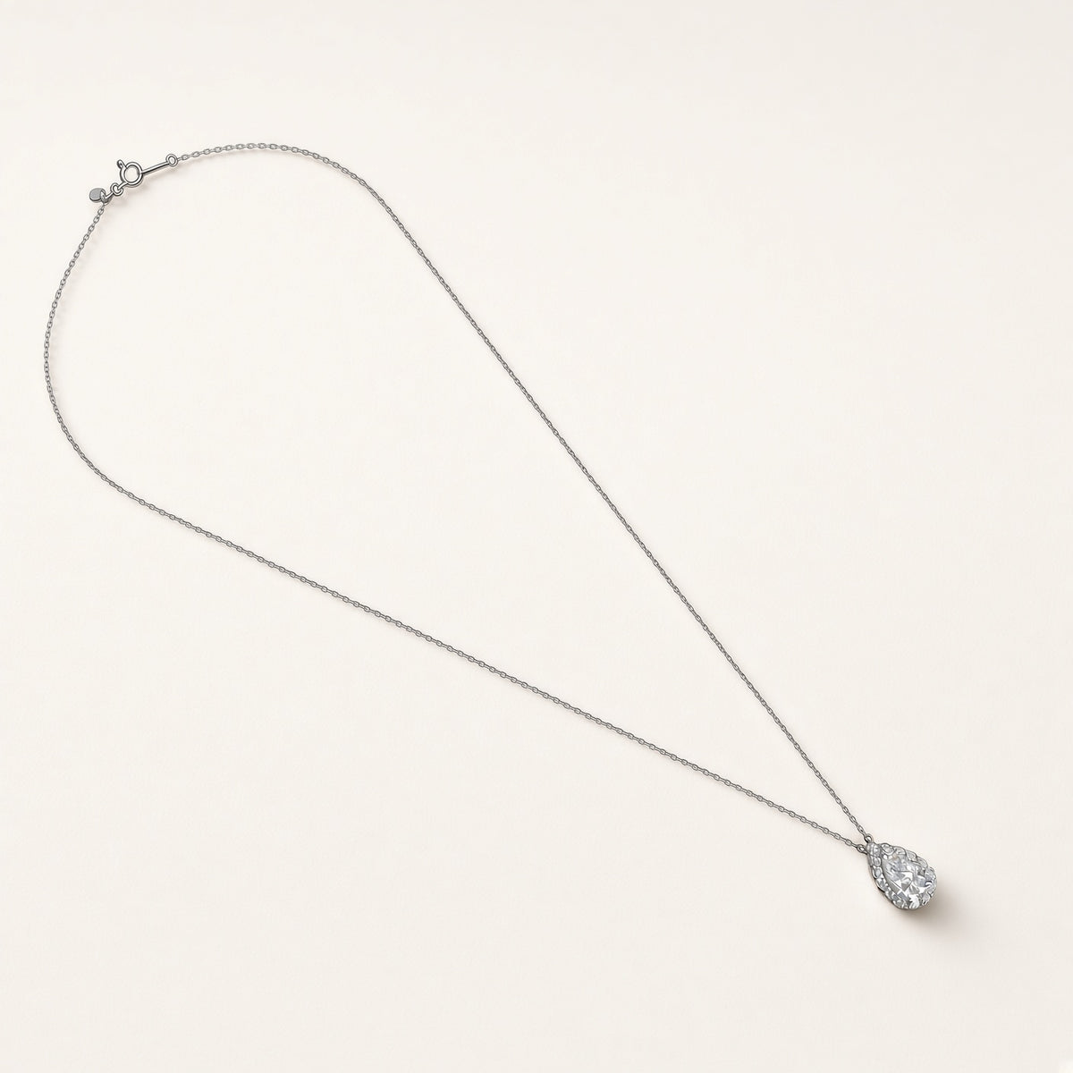 Pt850 ペアシェイプダイヤモンドネックレス 計1.20ct(0.902ct / 0.30ct)