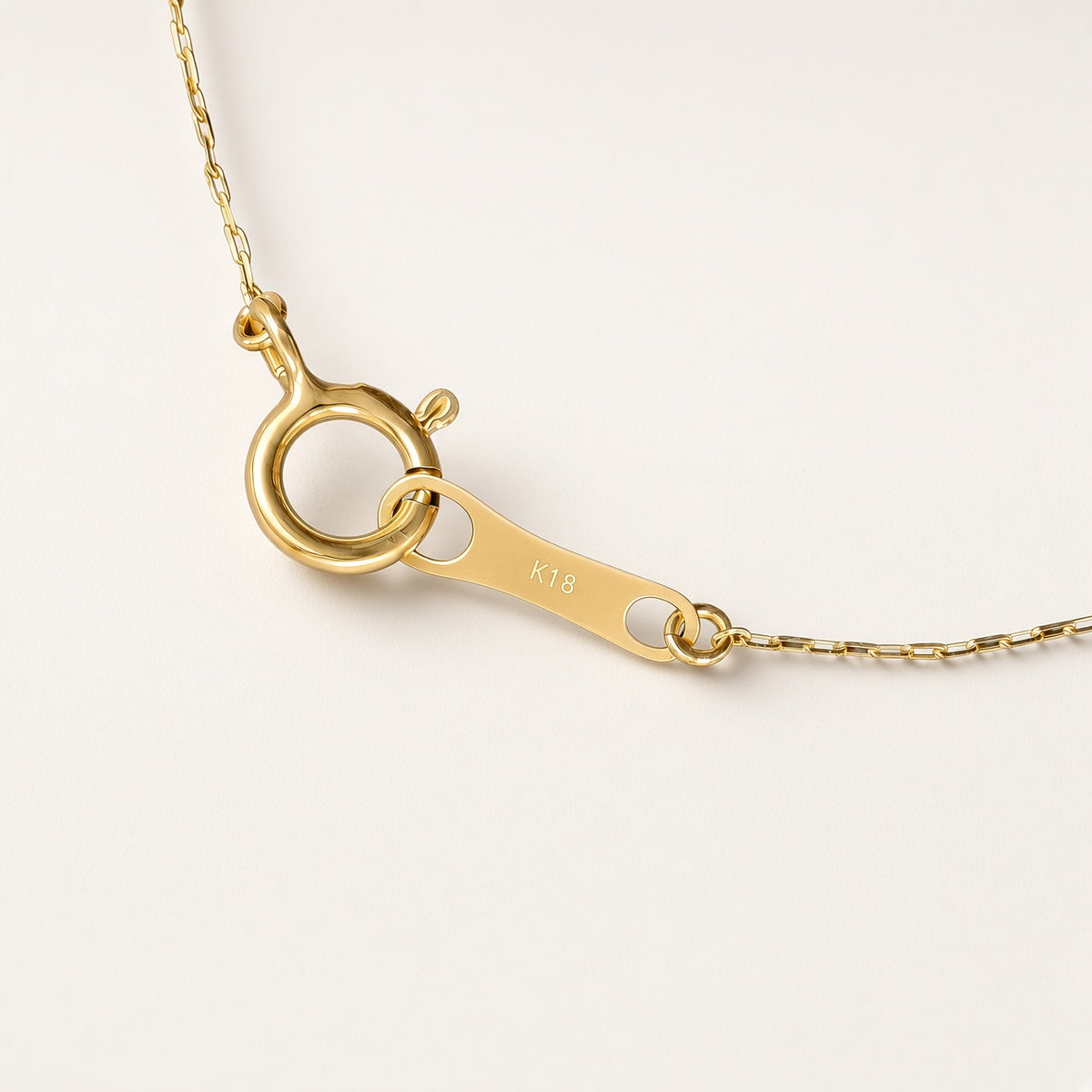 K18 ダイヤモンド 0.1ct 3ストーン アーチネックレス