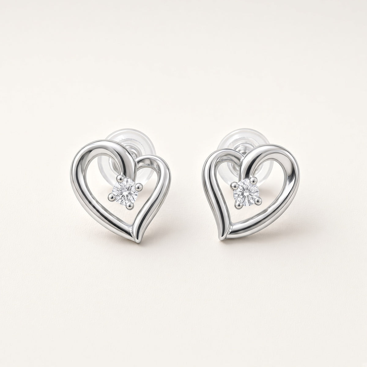 PT950 オープンハートピアス 0.04ct