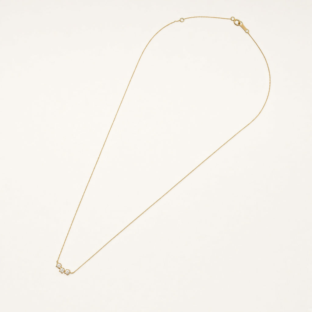 K18 ダイヤモンド 0.1ct 3ストーン アーチネックレス